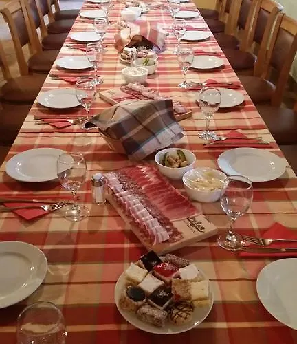 Фермерский дом Turisticna Kmetija Pri Pozarju Knezak