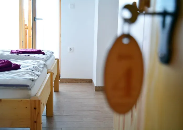 Turisticna Kmetija Pri Pozarju Фермерский дом *