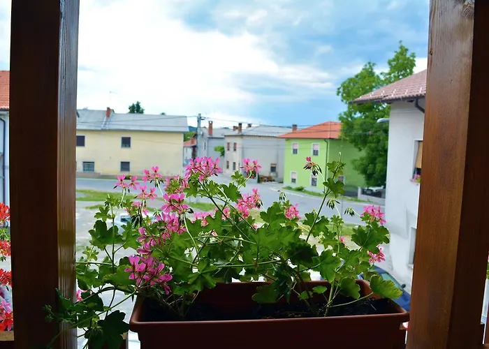 Turisticna Kmetija Pri Pozarju * Knežak